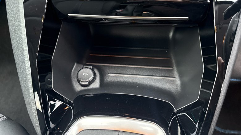 Peugeot 208 1.2 PureTech 100 Allure 5dr Petrol Hatchback